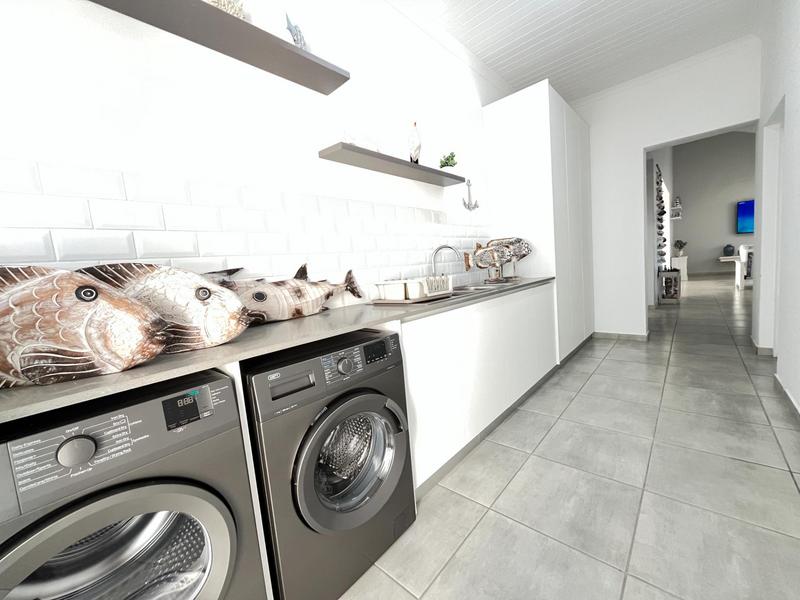 3 Bedroom Property for Sale in Laaiplek Western Cape